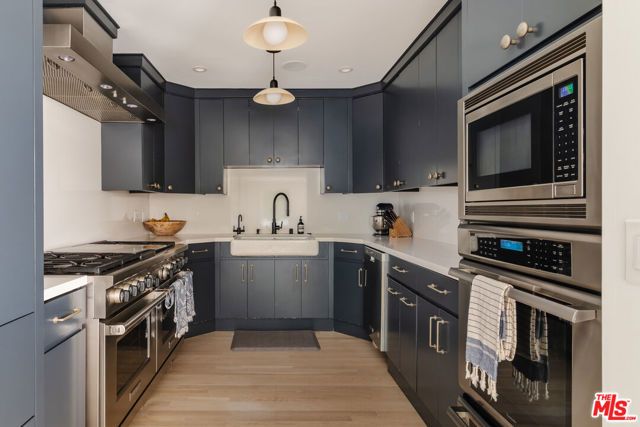 712 San Lorenzo Street, Santa Monica, CA 90402