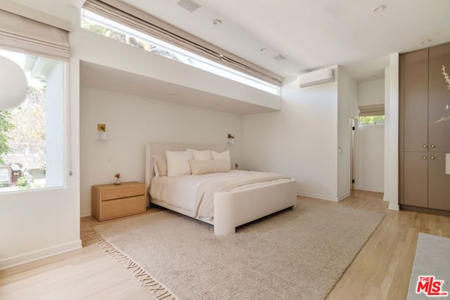 712 San Lorenzo Street, Santa Monica, CA 90402