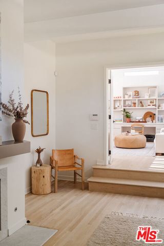 712 San Lorenzo Street, Santa Monica, CA 90402