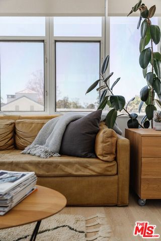 712 San Lorenzo Street, Santa Monica, CA 90402