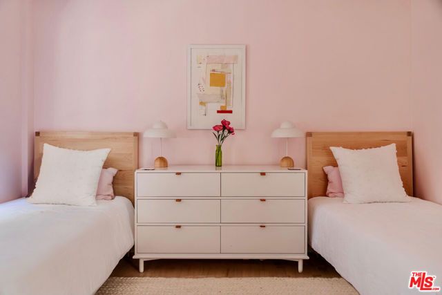 712 San Lorenzo Street, Santa Monica, CA 90402