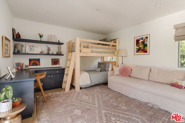 712 San Lorenzo Street, Santa Monica, CA 90402