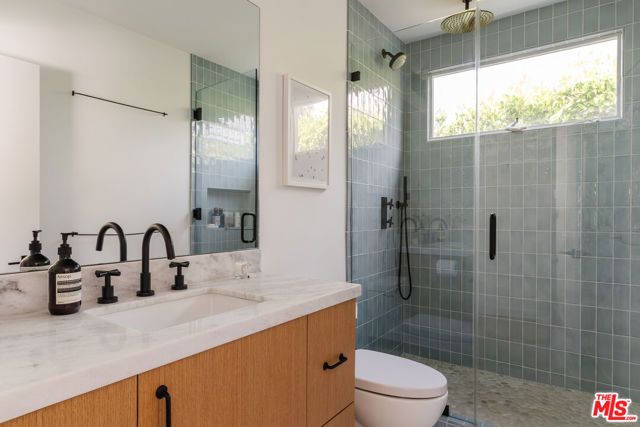712 San Lorenzo Street, Santa Monica, CA 90402