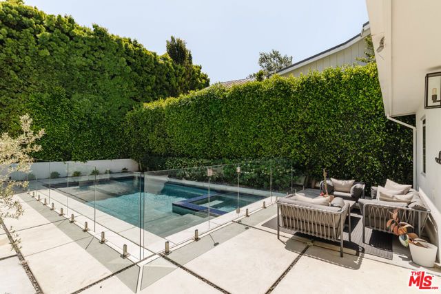 712 San Lorenzo Street, Santa Monica, CA 90402