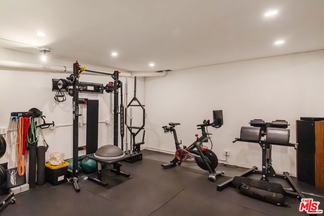 712 San Lorenzo Street, Santa Monica, CA 90402