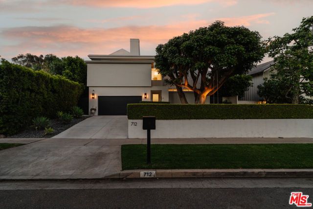 712 San Lorenzo Street, Santa Monica, CA 90402