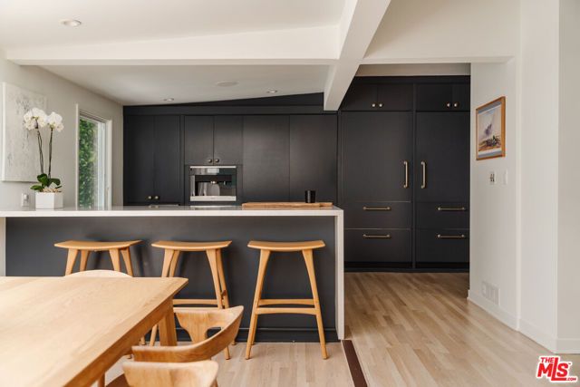 712 San Lorenzo Street, Santa Monica, CA 90402
