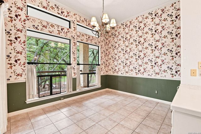 9218 CALLAGHAN RD, San Antonio, TX 78230