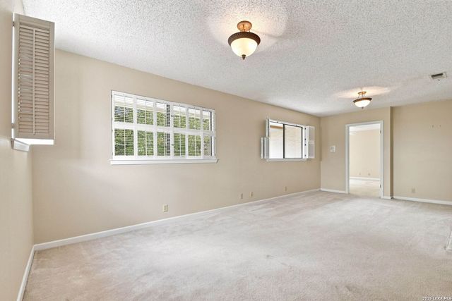 9218 CALLAGHAN RD, San Antonio, TX 78230