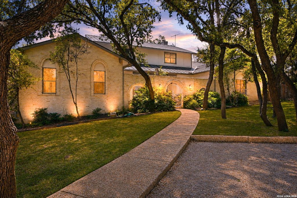 9218 CALLAGHAN RD, San Antonio, TX 78230