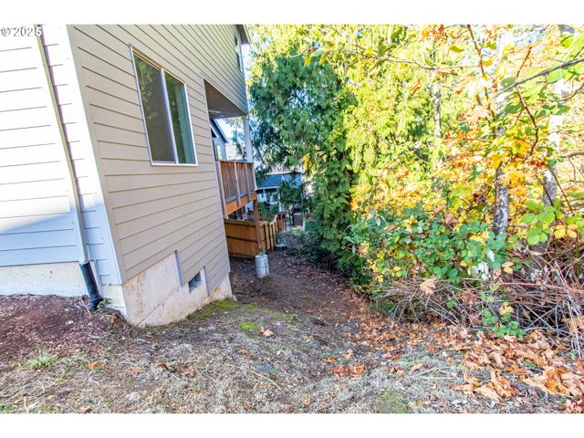 2294 Sw WALLULA Ln, Gresham, OR 97080