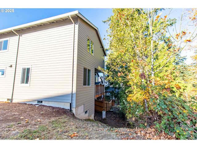 2294 Sw WALLULA Ln, Gresham, OR 97080