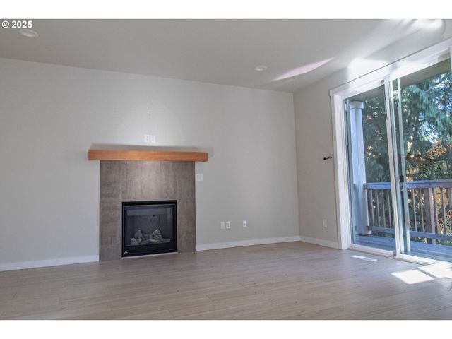 2294 Sw WALLULA Ln, Gresham, OR 97080