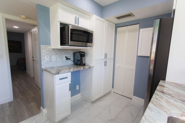 3382 NE CAUSEWAY Boulevard 101, Hutchinson Island, FL 34957