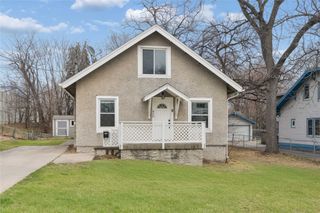 829 29th Street, Des Moines, IA 50312