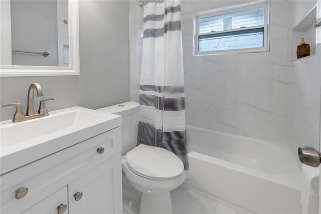 4027 7TH STREET S, St Petersburg, FL 33705