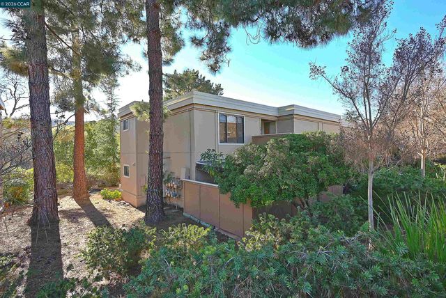 1857 Golden Rain Rd 1, Walnut Creek, CA 94595