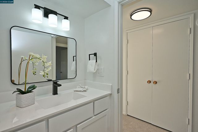 1857 Golden Rain Rd 1, Walnut Creek, CA 94595