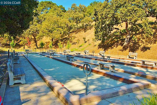 1857 Golden Rain Rd 1, Walnut Creek, CA 94595