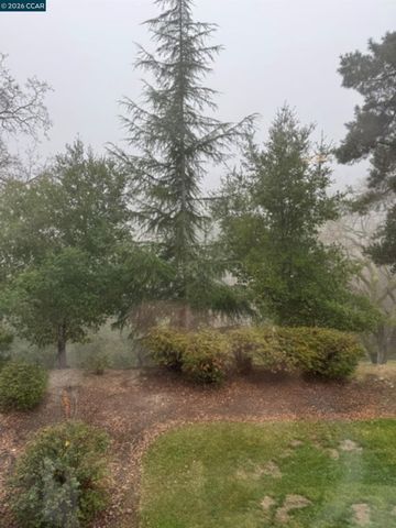 1857 Golden Rain Rd 1, Walnut Creek, CA 94595