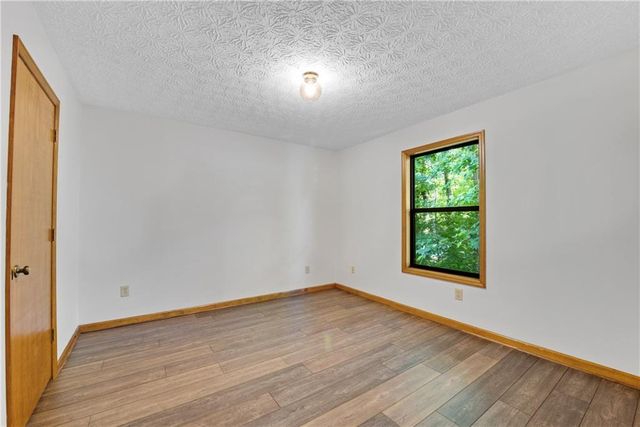 587 Norman Way NW, Kennesaw, GA 30144