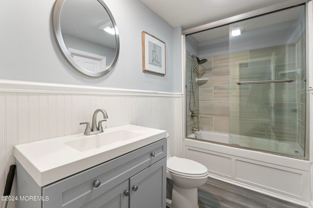 185 Van Cleaf Lane, Cliffwood, NJ 07721