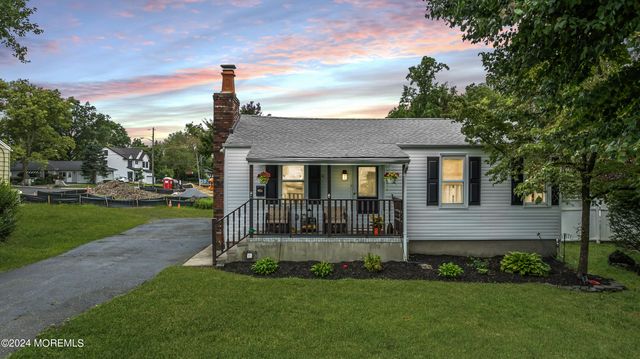 185 Van Cleaf Lane, Cliffwood, NJ 07721