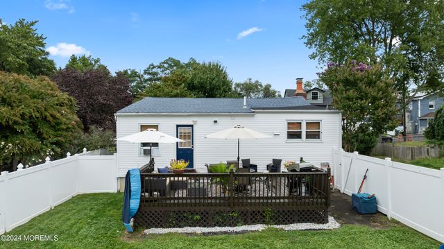 185 Van Cleaf Lane, Cliffwood, NJ 07721