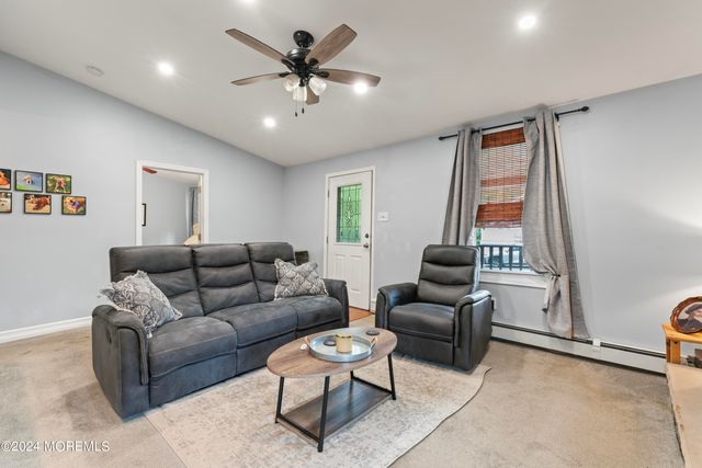 185 Van Cleaf Lane, Cliffwood, NJ 07721