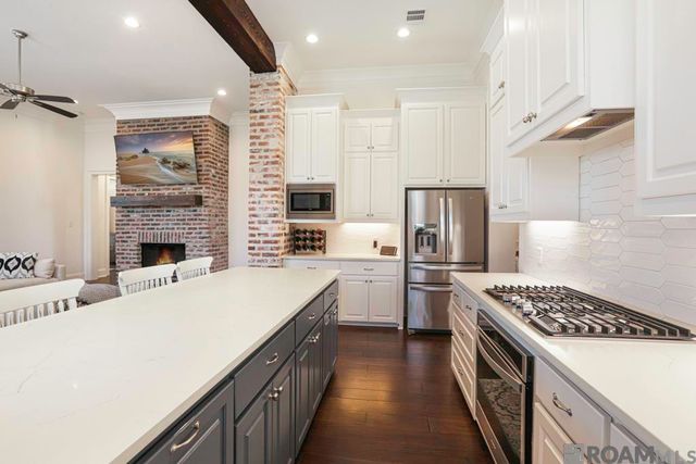 38182 Emery Ln, Prairieville, LA 70769