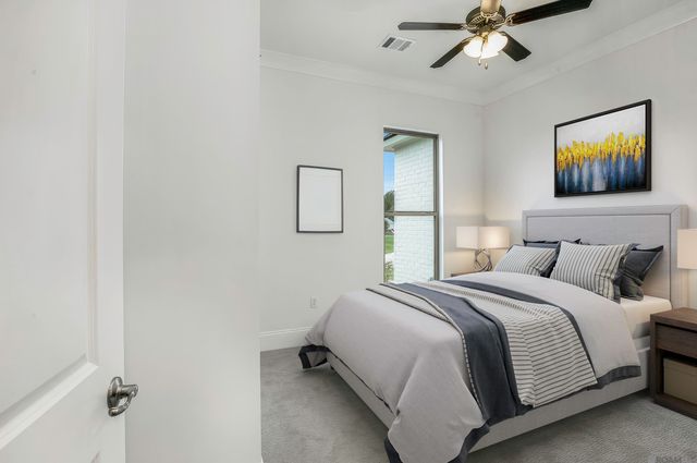 38182 Emery Ln, Prairieville, LA 70769