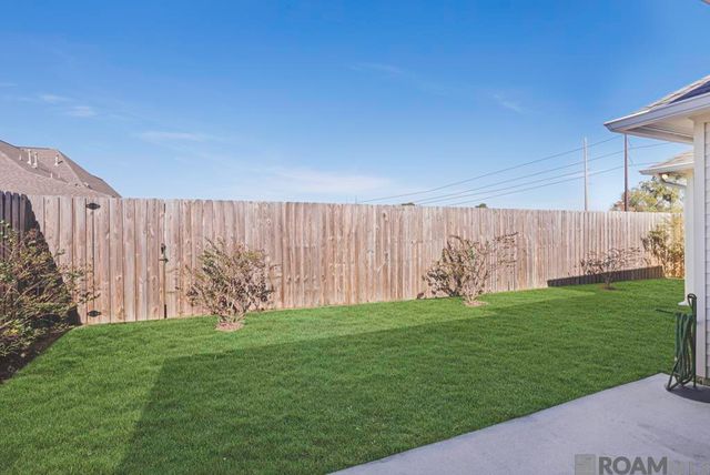 38182 Emery Ln, Prairieville, LA 70769