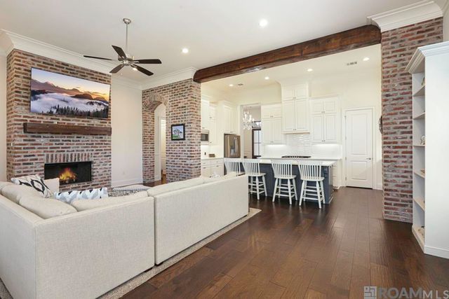 38182 Emery Ln, Prairieville, LA 70769