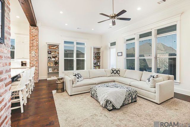 38182 Emery Ln, Prairieville, LA 70769