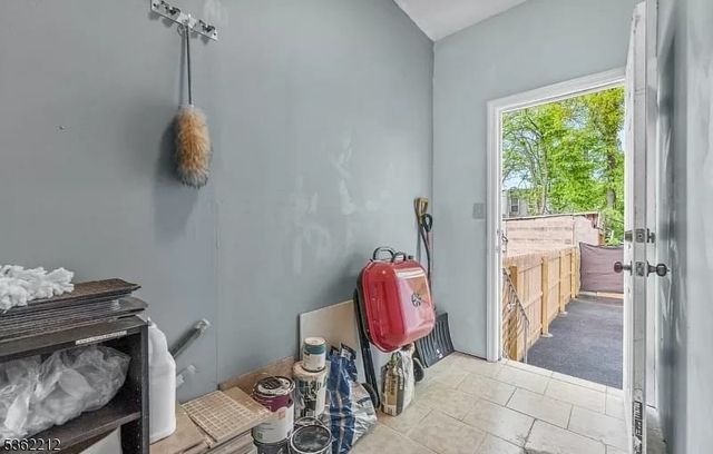 181 S 10th Street, Newark City, NJ 07107