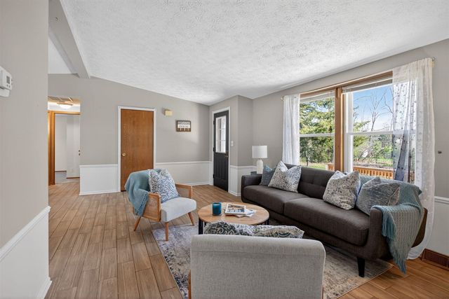 10791 Woodbrook Drive, Cement City, MI 49233