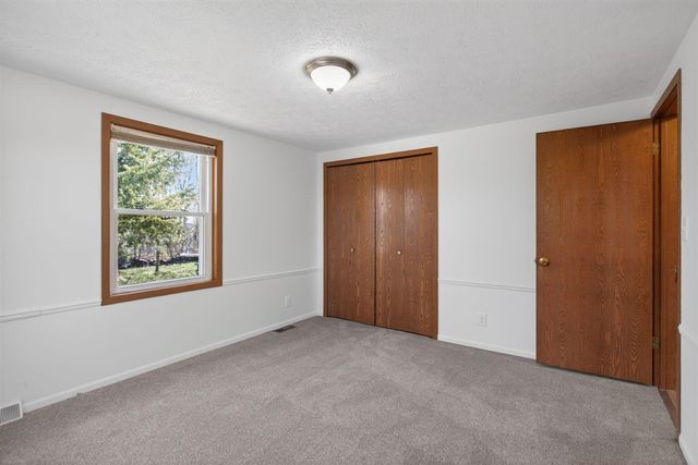10791 Woodbrook Drive, Cement City, MI 49233