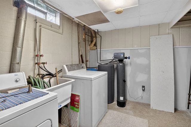 10791 Woodbrook Drive, Cement City, MI 49233