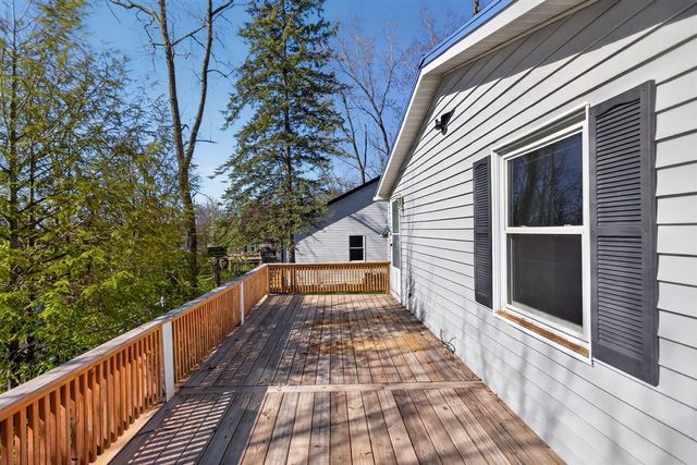 10791 Woodbrook Drive, Cement City, MI 49233