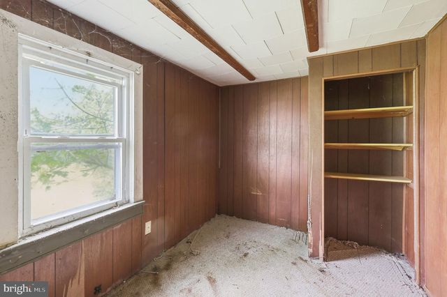 24 ELM ST, Salem, NJ 08079