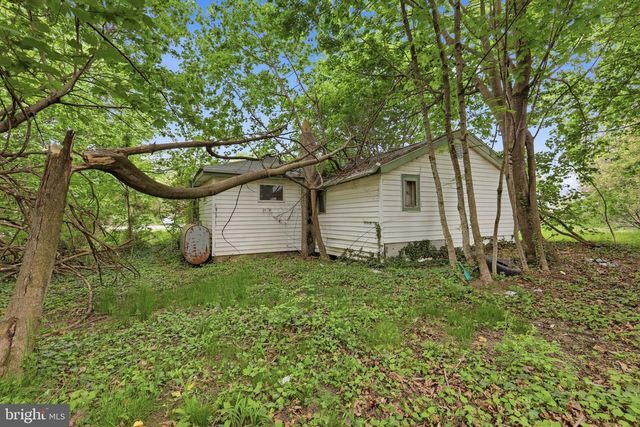 24 ELM ST, Salem, NJ 08079