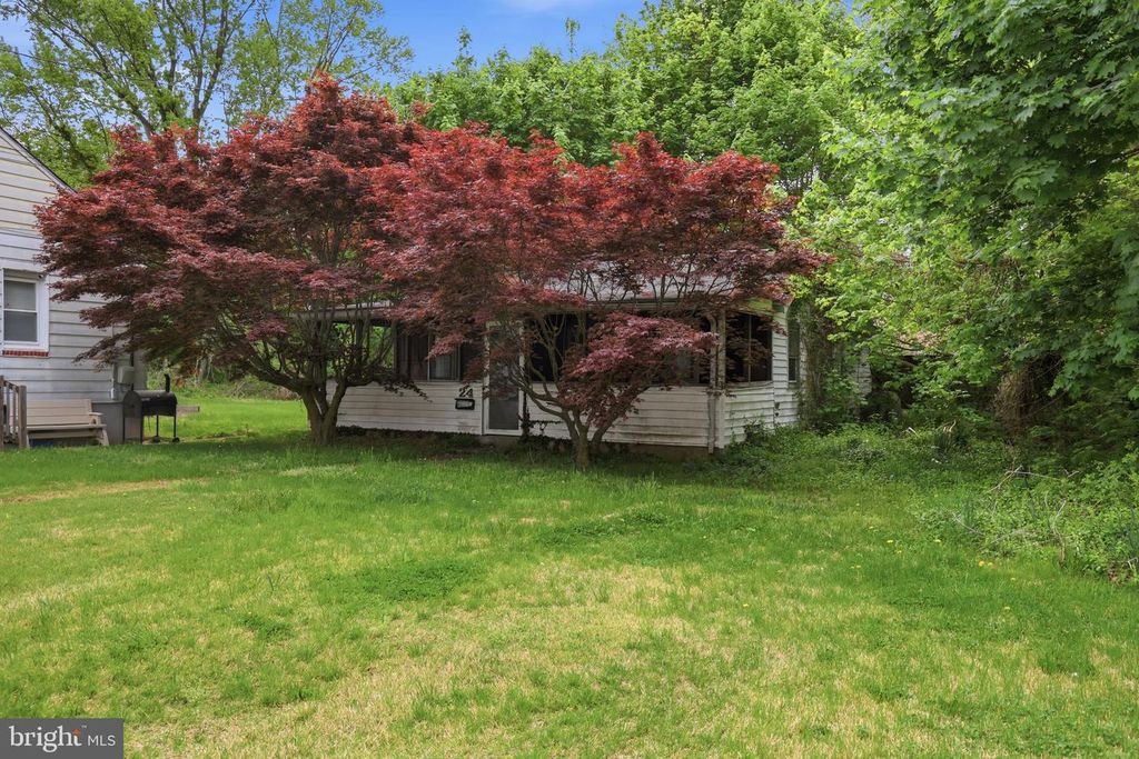 24 ELM ST, Salem, NJ 08079