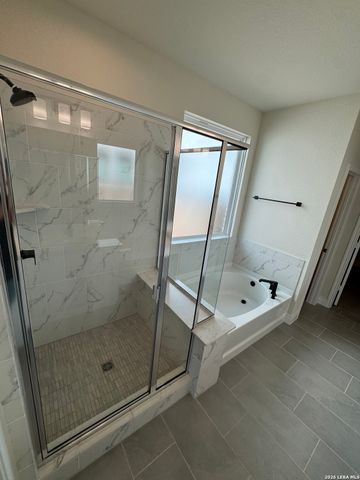 2027 Knippa, San Antonio, TX 78253