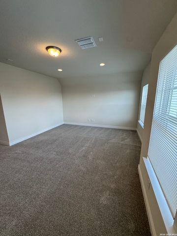 2027 Knippa, San Antonio, TX 78253