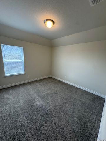 2027 Knippa, San Antonio, TX 78253