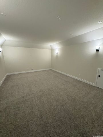 2027 Knippa, San Antonio, TX 78253