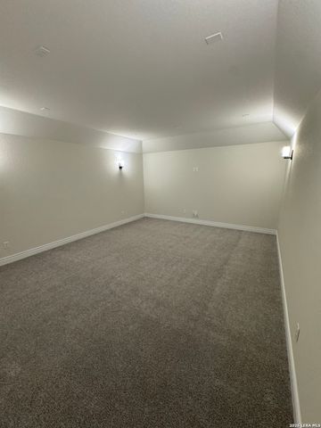 2027 Knippa, San Antonio, TX 78253