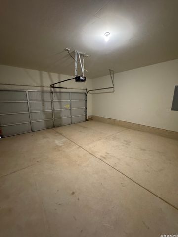 2027 Knippa, San Antonio, TX 78253