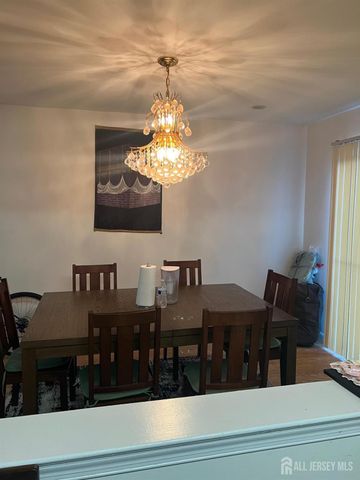 404 maplecrest Road, Edison, NJ 08820