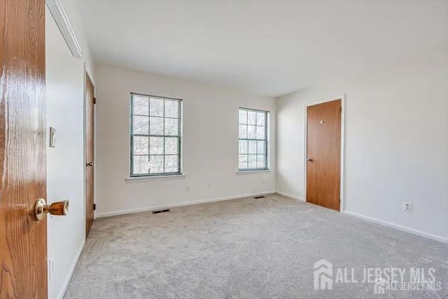404 maplecrest Road, Edison, NJ 08820
